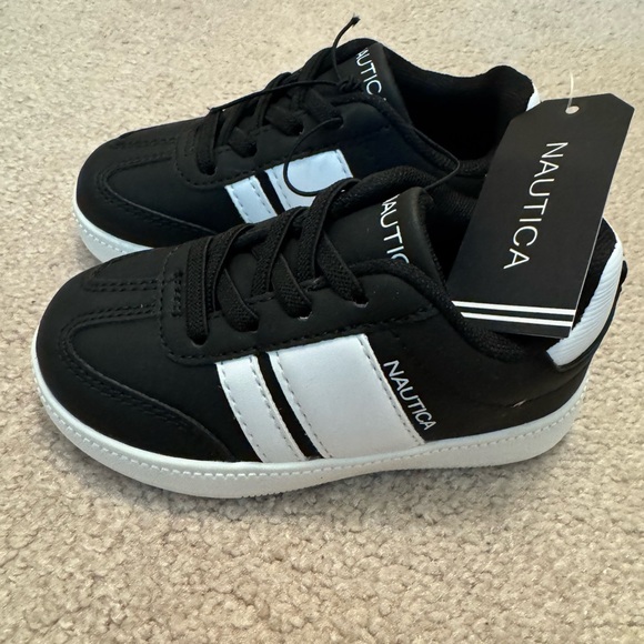 Nautica Other - NWT Nautica Size 7 Toddler Black and White Sneakers